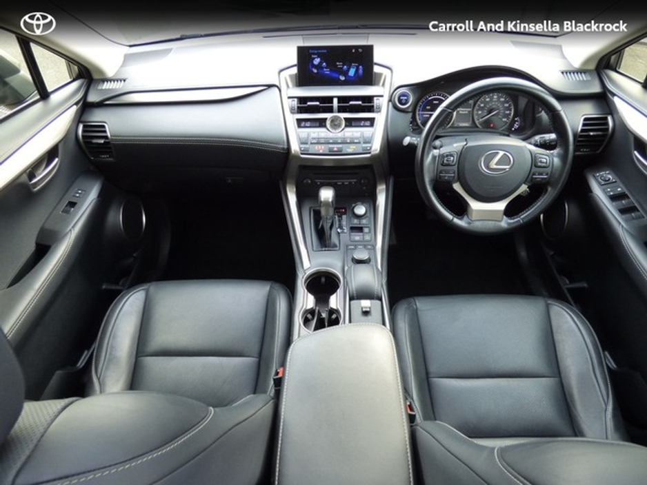 2017 Lexus NX 300 h - image 12