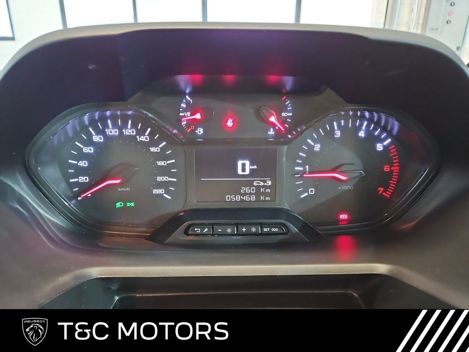 2024 Peugeot Partner - image 9