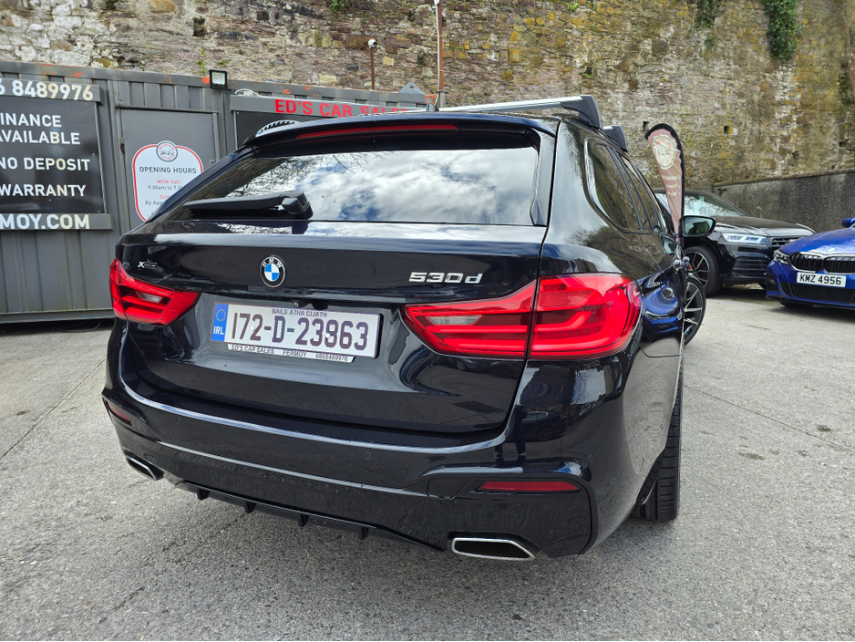 2017 BMW 5 Series - image 4