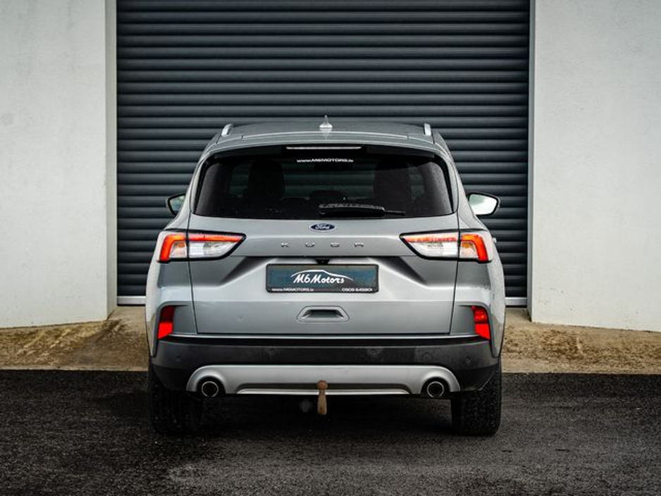 2021 Ford Kuga - image 4