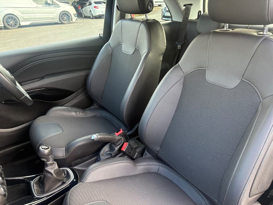 2017 Opel Adam - image 14