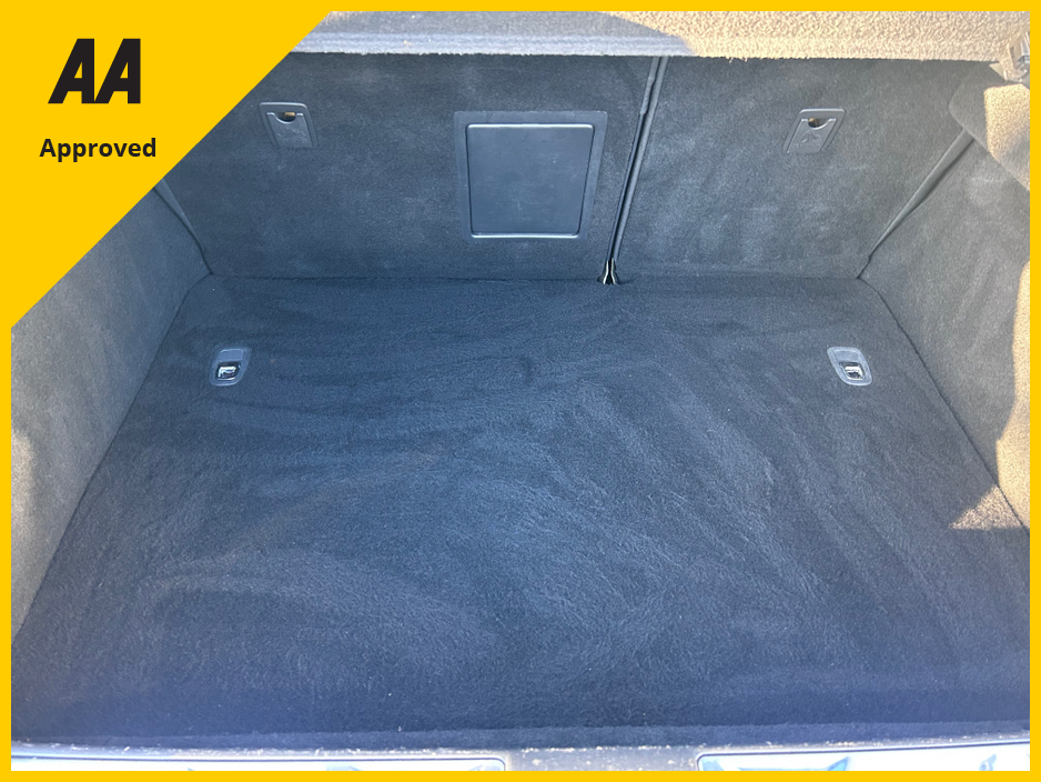 2015 Citroen DS5 2015 CITROEN DS5 1.6HDI STYLE LOW KMS €8,950