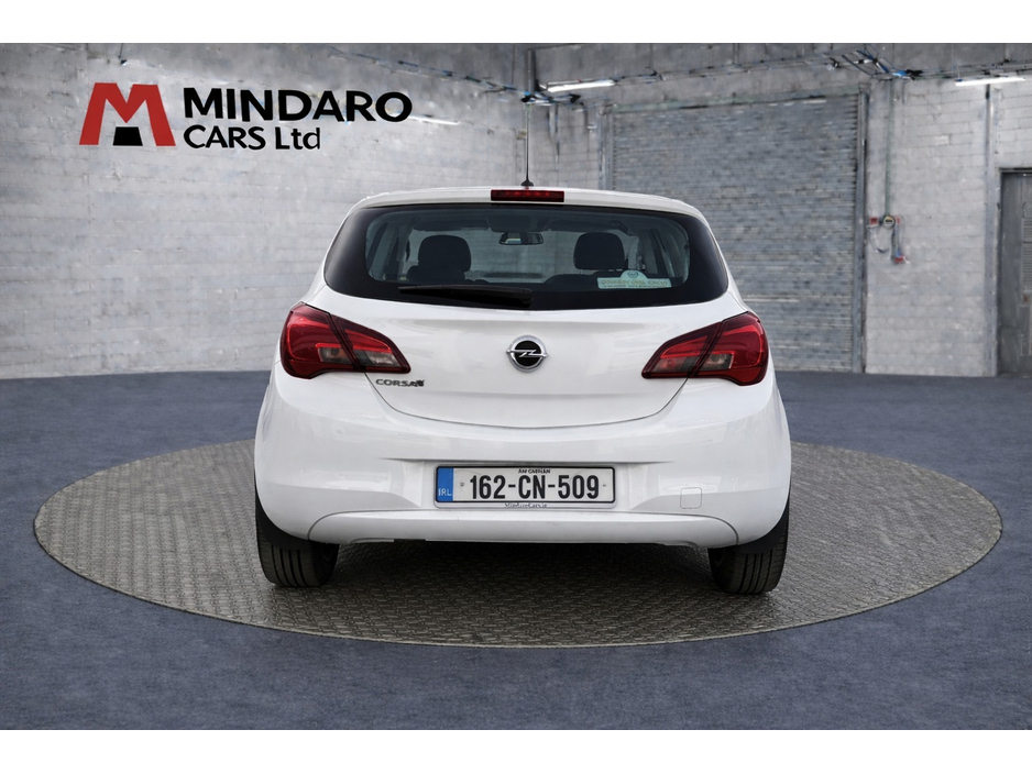 2016 Opel Corsa - image 4