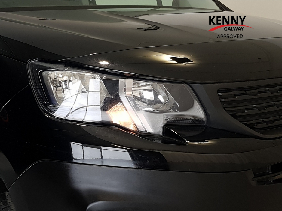 2024 Peugeot Partner - image 16