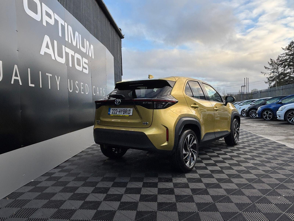 2022 Toyota Yaris Cross - image 2