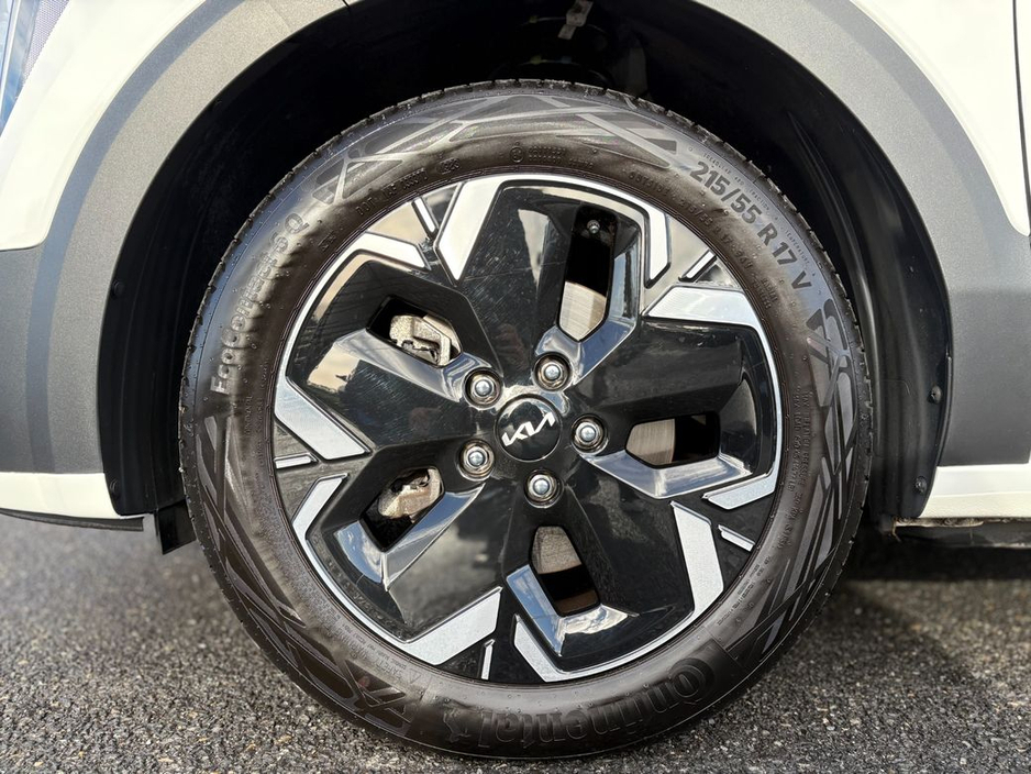 2025 Kia Niro EV ( 64 KWh ) 450km range €31,995