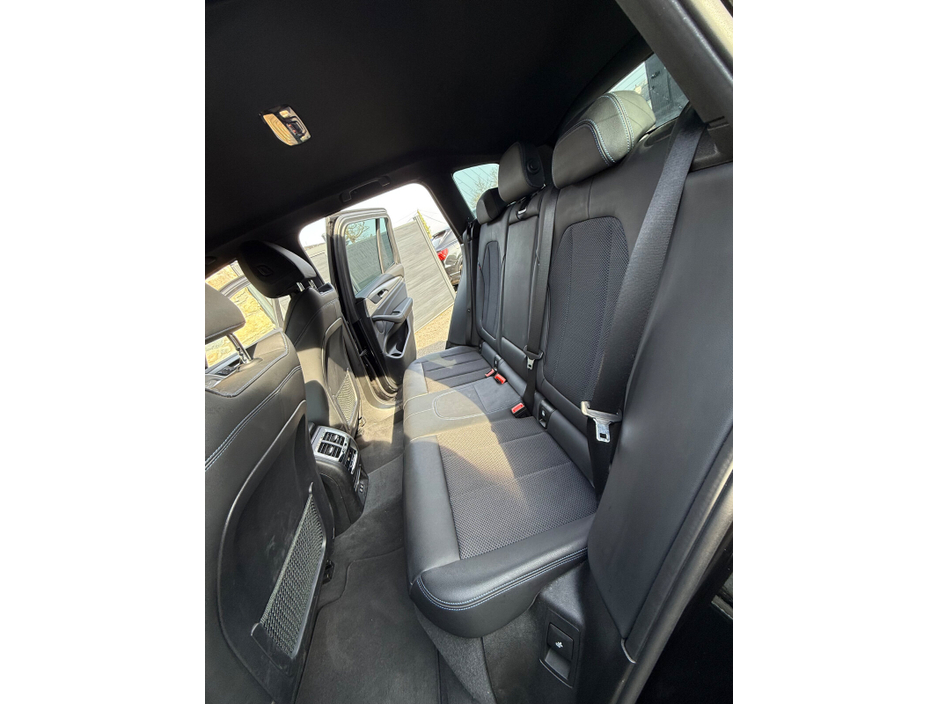 2020 BMW X3 - image 19