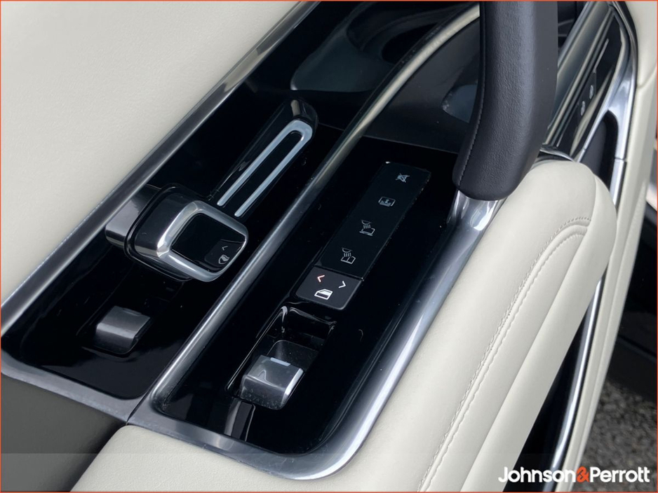 2024 Land Rover Range Rover - image 20