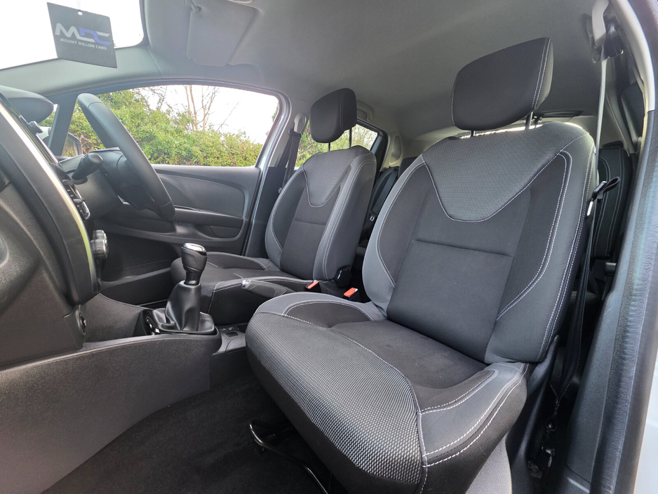 2017 Renault Clio 1.2 16V 75 DYNAMIQUE NAV €9,995