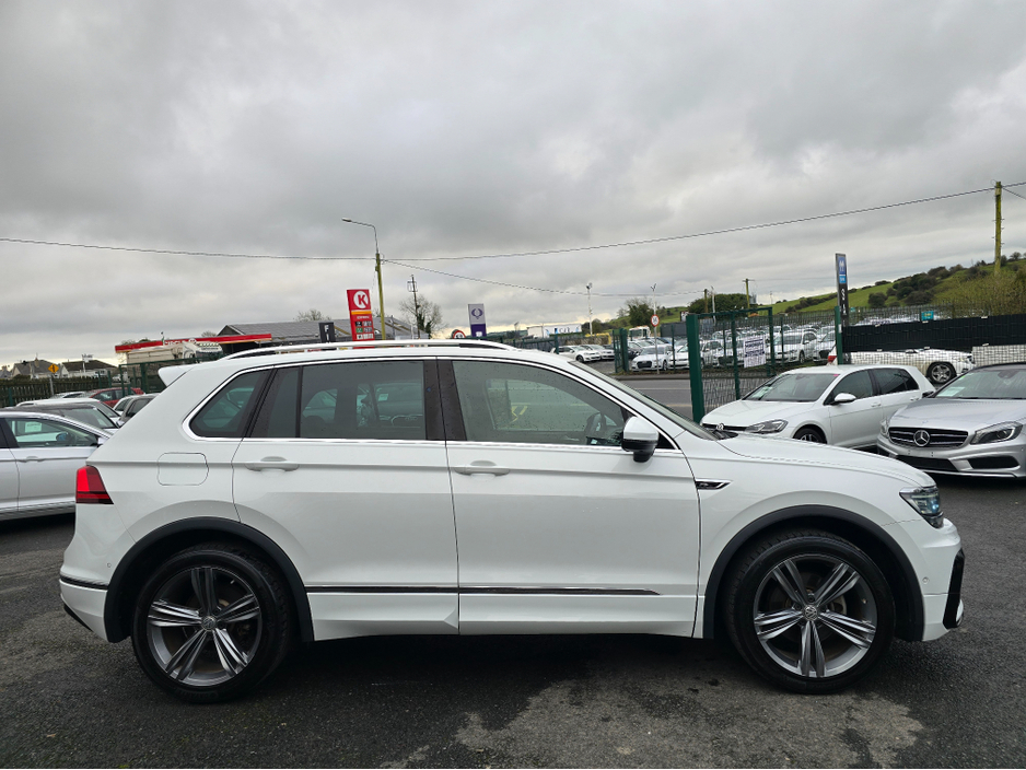 2018 Volkswagen Tiguan 1.4 TSI R-LINE EDITION / 360 CAMERA -VIRTUAL COCKPIT  PARK-ASSIST - SENSORS - VIRTUAL COCKPIT - SIMI MAIN DEALER - CARPLAY - ANDROID AUTO €30,950