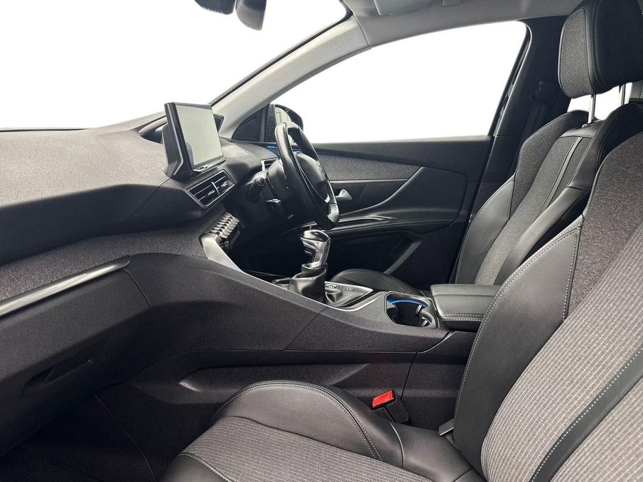 2021 Peugeot 5008 1.5HDI ALLURE *JUST IN* €105 P/W €31,995