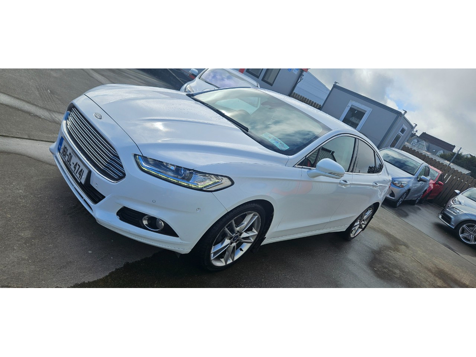 2016 Ford Mondeo - image 18