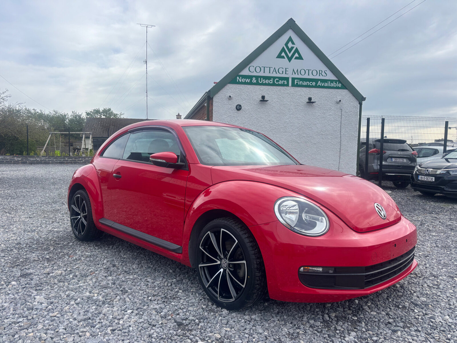 2016 Volkswagen Beetle - image 2