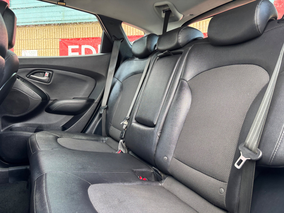 2014 Hyundai ix35 - image 13