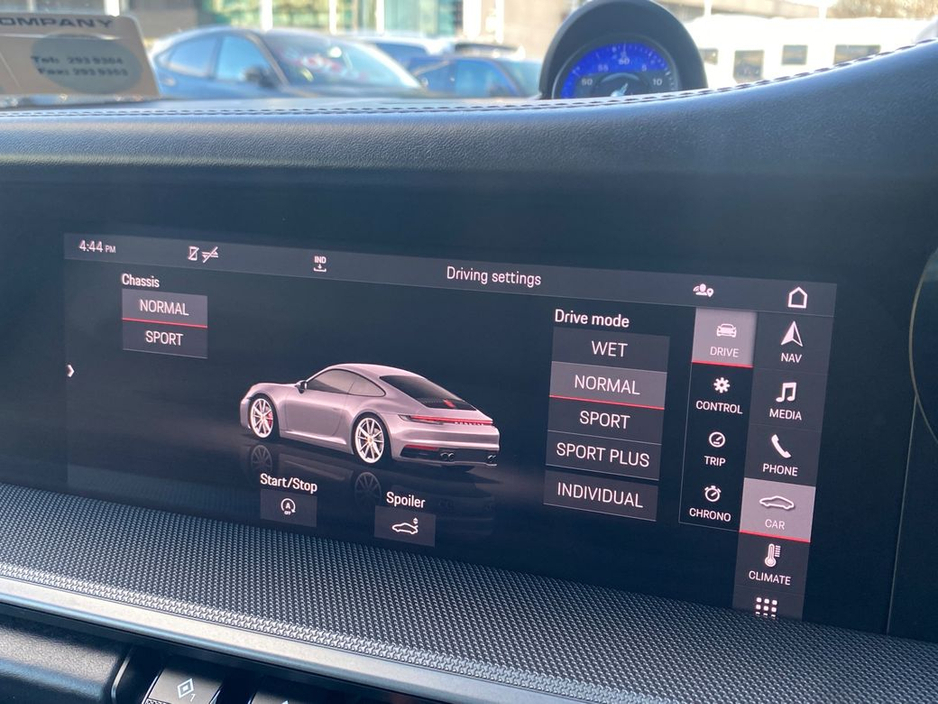 2020 Porsche 911 - image 21