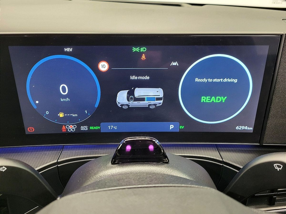 2025 Hyundai Santa Fe - image 5