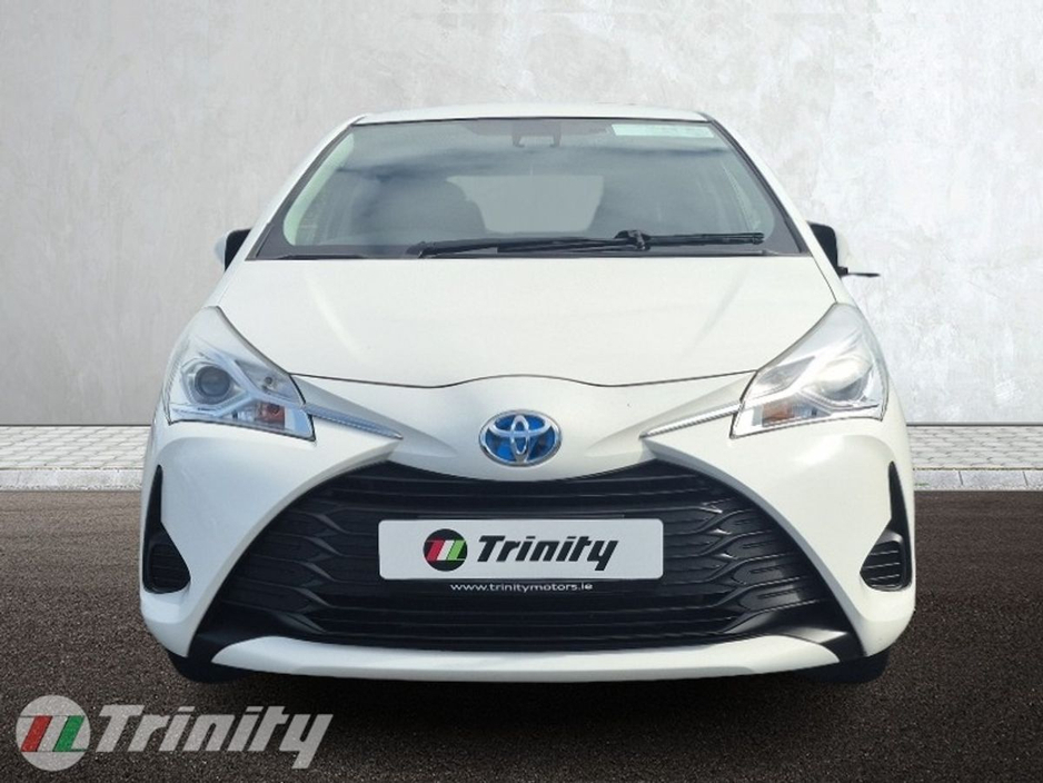 2017 Toyota Vitz - image 17