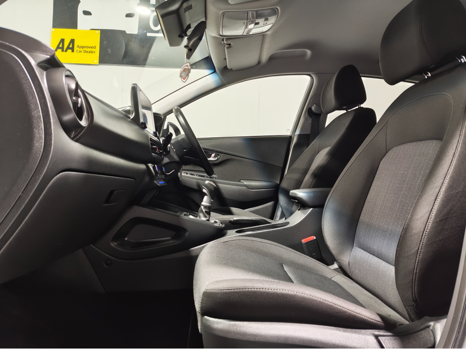 2022 Hyundai Kona - image 23