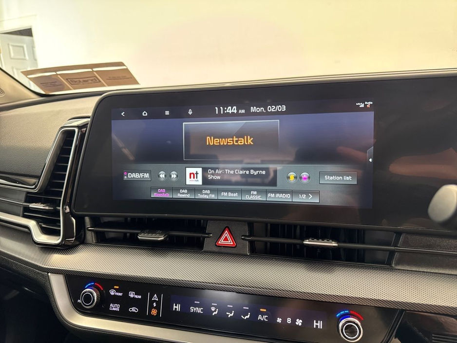 2023 Kia Sportage - image 19