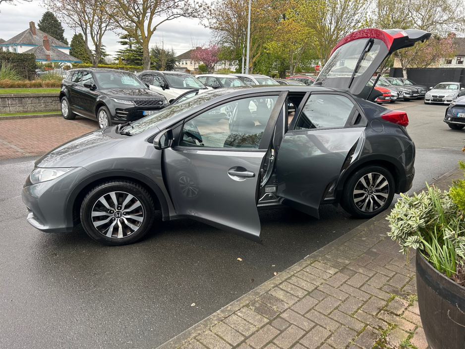 2013 Honda Civic - image 6