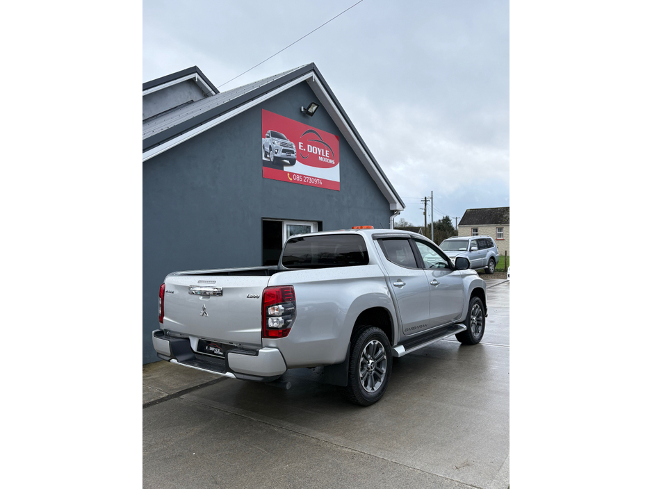 2021 Mitsubishi L200 BARBARIAN DI-D AUTO DCB €25,500