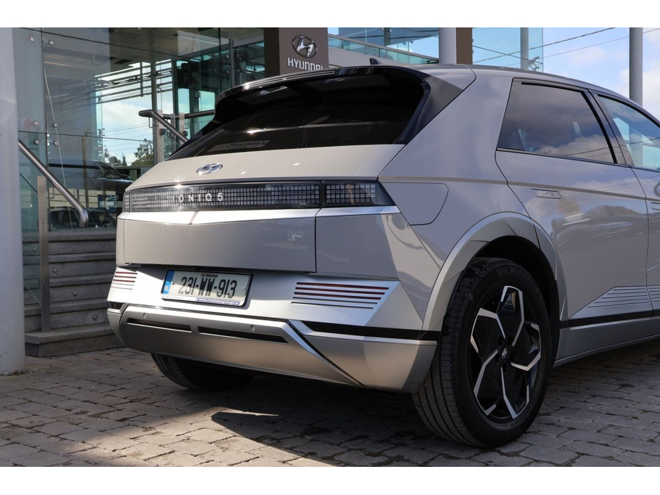 2023 Hyundai Ioniq 5 - image 5