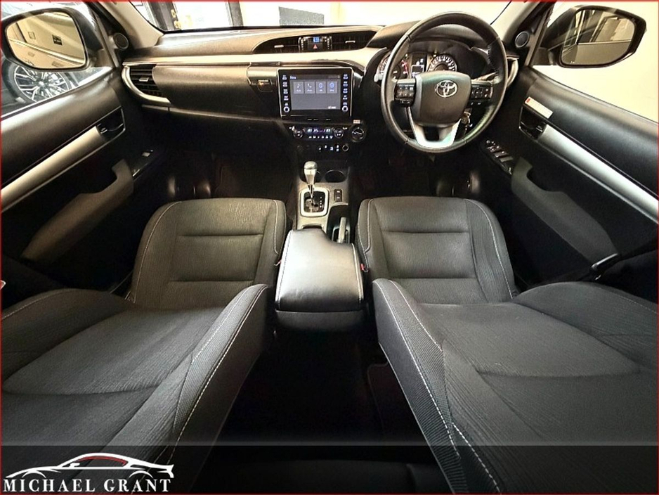 2022 Toyota Hilux AUTOMATIC 2.8D IRISH CAR ONLY 58KM SR5 DOUBLE CAB N1 COMMERCIAL VAT €36,585