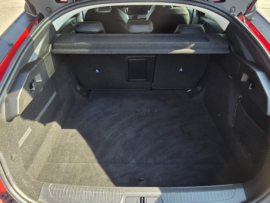 2025 Peugeot 408 - image 14