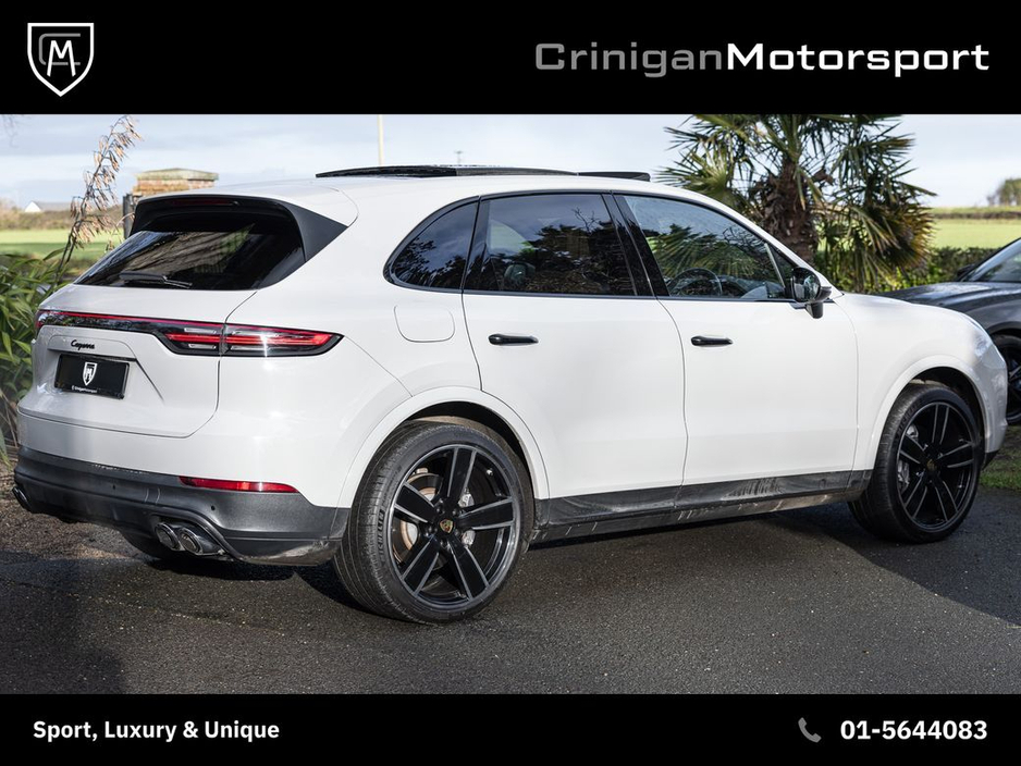2020 Porsche Cayenne - image 8