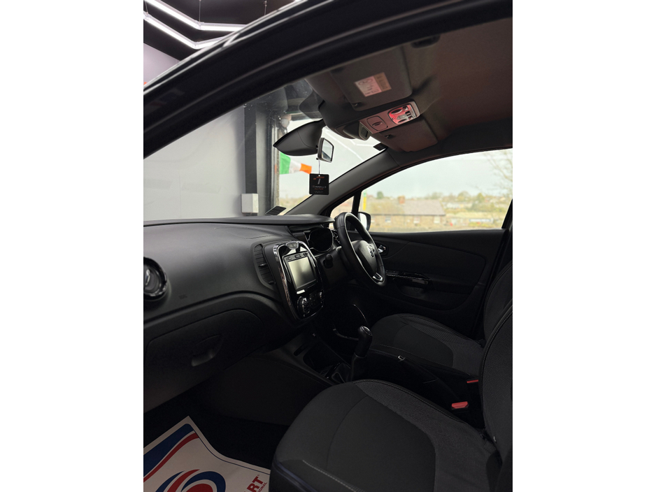 2017 Renault Captur - image 11