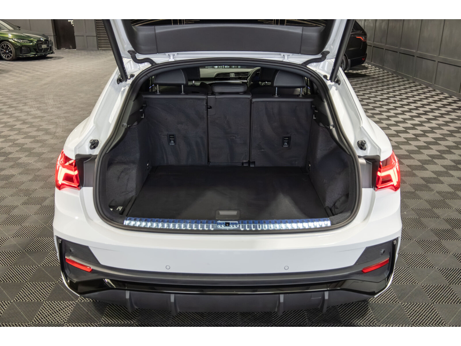 2025 Audi Q3 - image 13