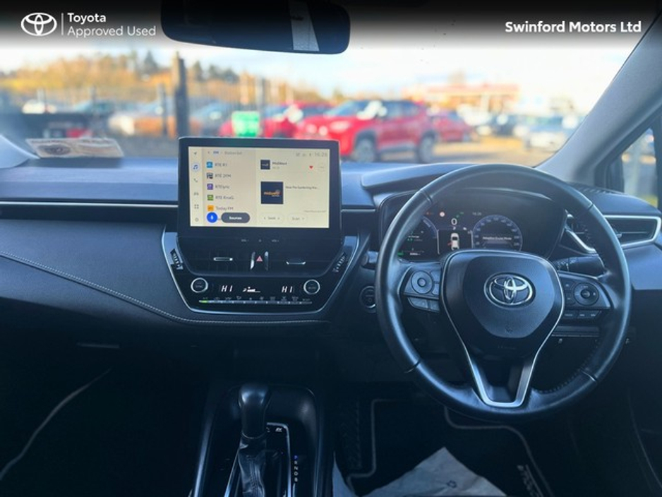 2024 Toyota Corolla - image 8