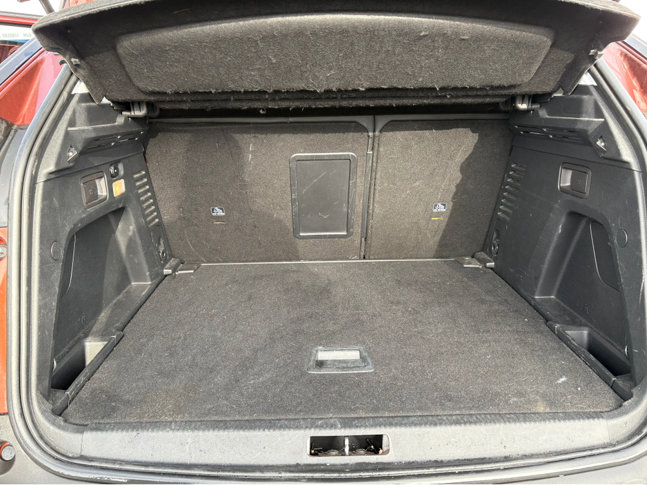 2018 Peugeot 3008 ALLURE 1.2 130 4DR AUTOMATIC//FINANCE AVAILABLE