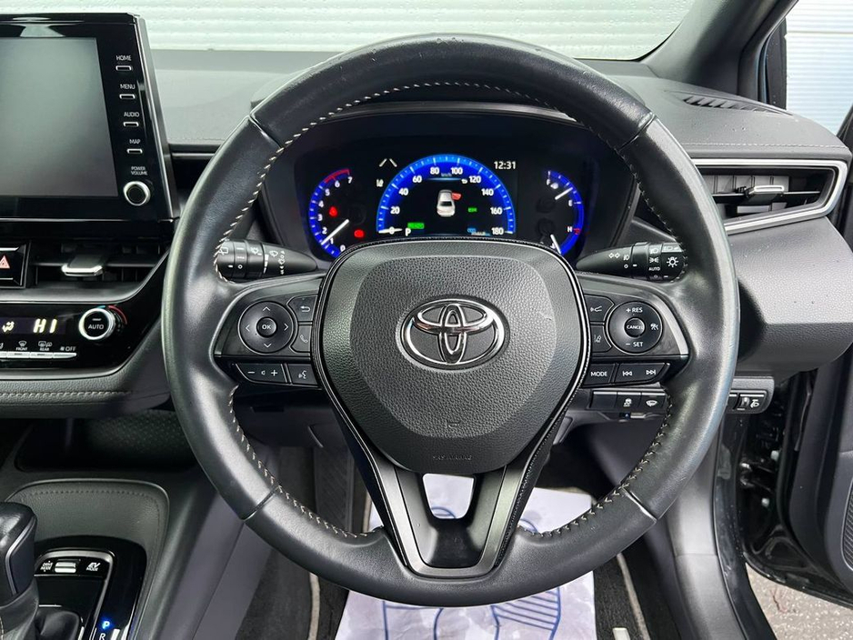 2020 Toyota Corolla WXB 1.8 HYBRID // HEADS-UP DISPLAY // 17" ALLOYS // ADAPTIVE CRUISE CONTROL €21,750