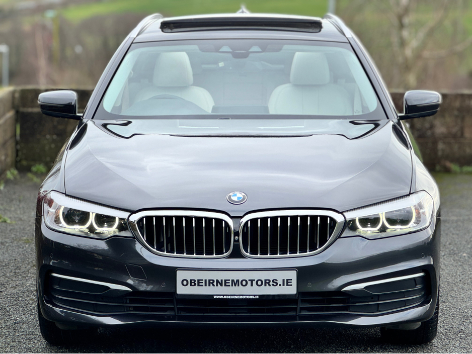 2019 BMW 5 Series 520D TOURING * PANROOF * 3D CAMERA PACK * €24,950