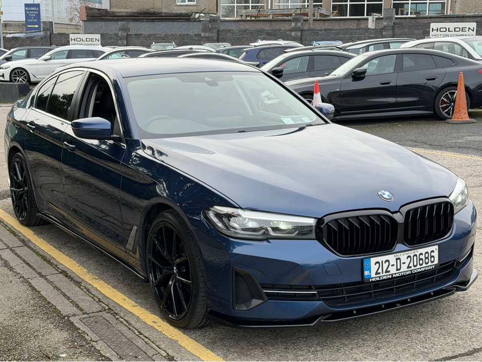 2021 BMW 5 Series M-PERFORMANCE PACK..R 20 ALLOYS..2 KEYS €25,900