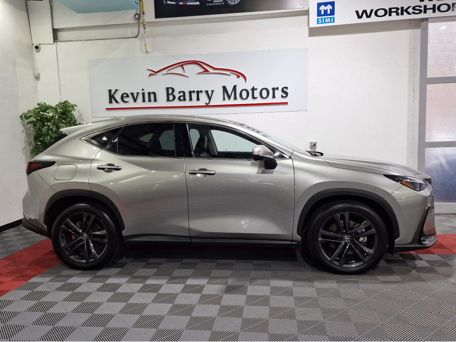 2024 Lexus NX 450 h+ 2.5 PREMIUM PLUS PACK (PLUG IN HYBRID) AUTOMATIC **ONE OWNER / TOP SPEC / ADAPTIVE CRUISE CONTROL / BLIND SPOT ASSIST / HEATED & COOLING SEATS / SAT NAV / 360 DEGREE CAMERA / WIRELESS PHONE CHARGING** €60,900