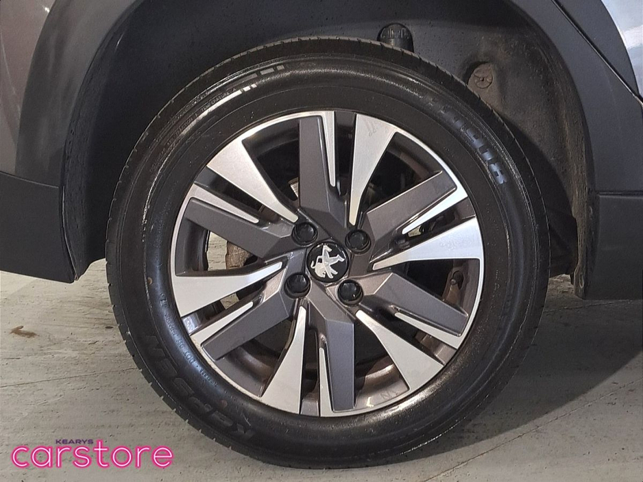 2018 Peugeot 2008 1.2 PureTech 82bhp Allure €14,890