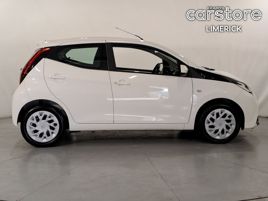 2021 Toyota Aygo - image 2
