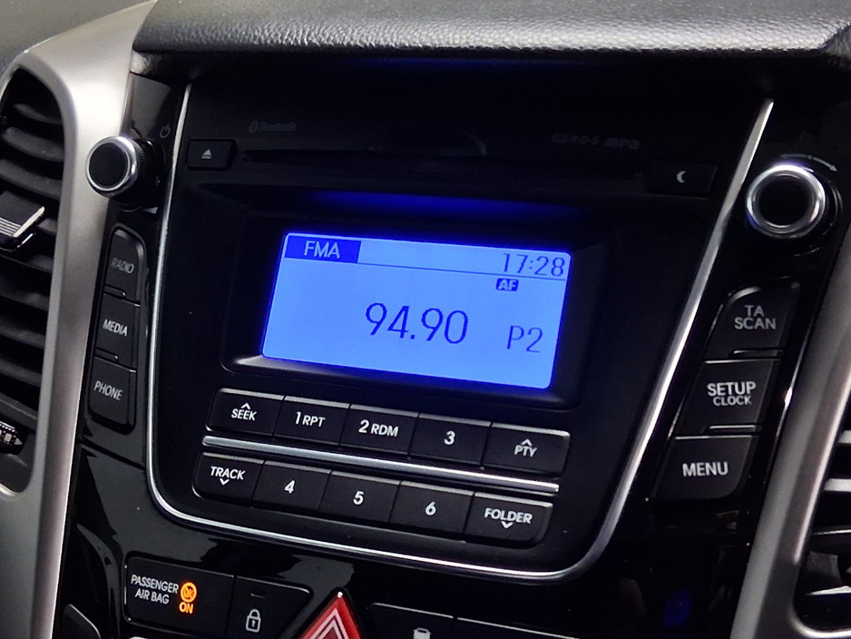 2014 Hyundai i30 - image 16