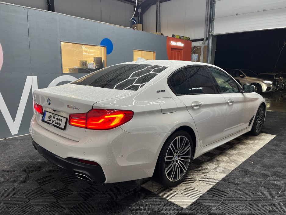 2019 BMW 5 Series €26950! 2019 BMW 530E M-SPORT iPERFORMANCE 2.0 AUTOMATIC/ CRUISE CONTROL / 360° PARKING CAMERA / ELECTRIC MEMORY & HEATED SEATS / REAR HEATED SEATS / PADDLE SHIFTERS €26,950