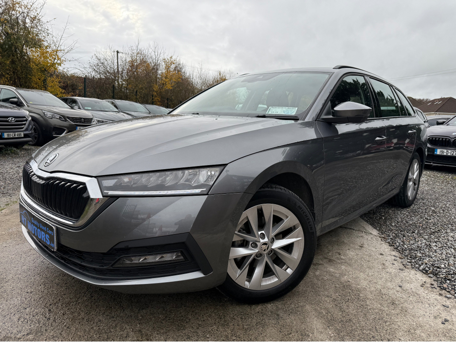2024 Skoda Octavia - image 3