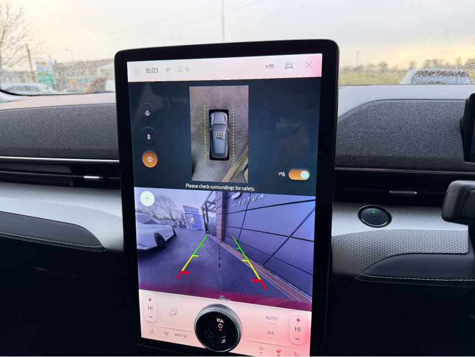 2021 Ford Mustang Mach-E Extended Range - panoramic Roof - Mustang €27,950