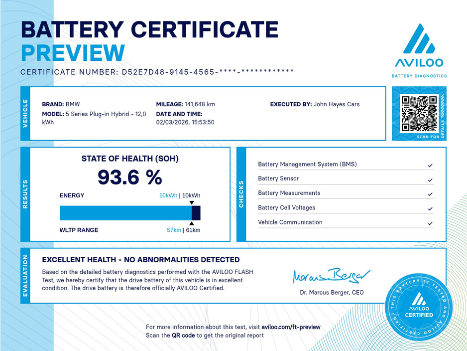 2019 BMW 5 Series - image 2