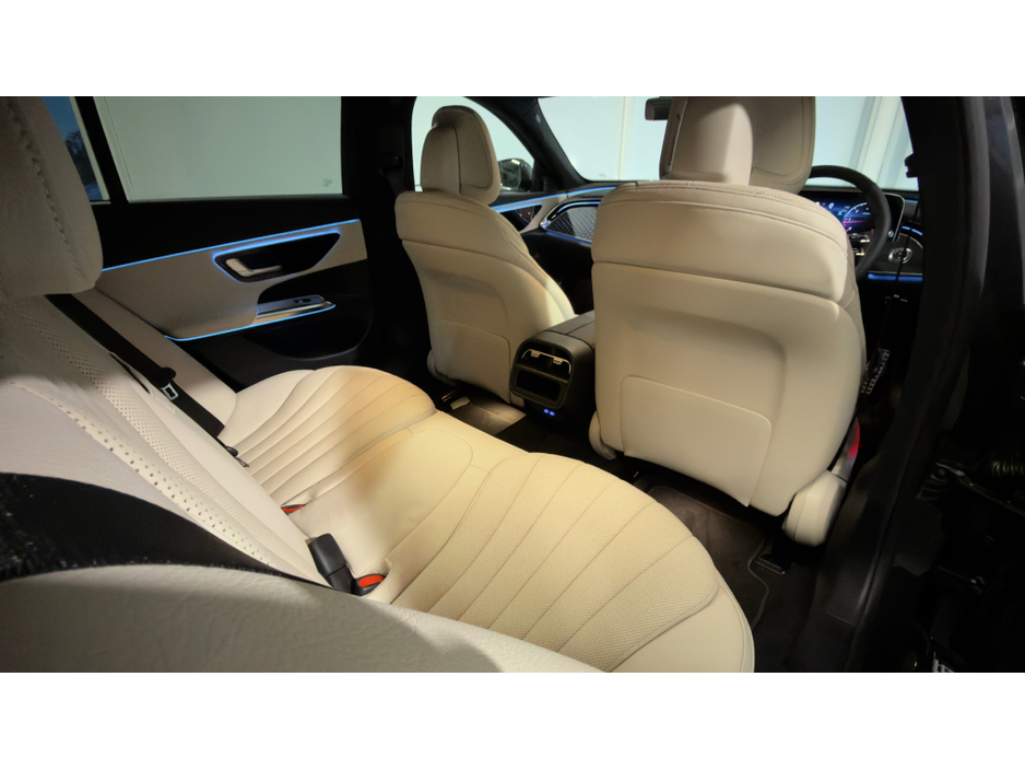 2026 Mercedes-Benz E Class AMG LINE PLUS INC FREE SERVICE PACK AND 3 YEARS WARRANTY €86,800