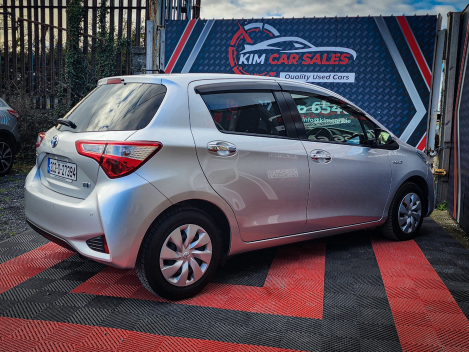 2020 Toyota Vitz - image 13