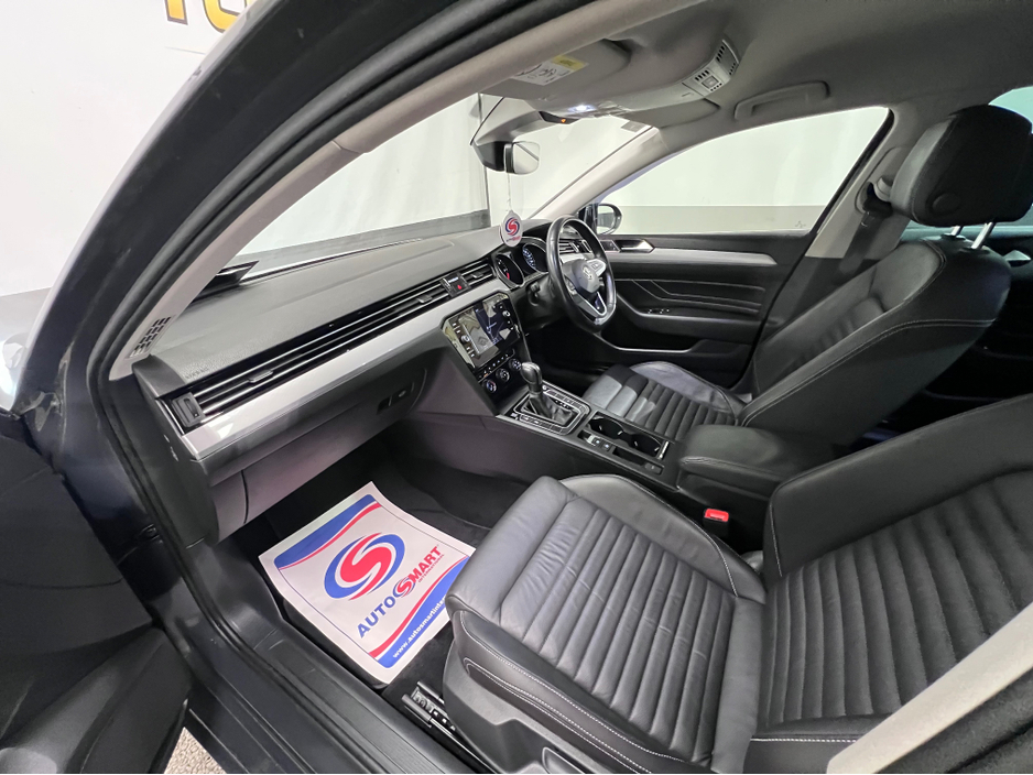 2020 Volkswagen Passat TDI SEL S-A 4DR AUTO €19,700
