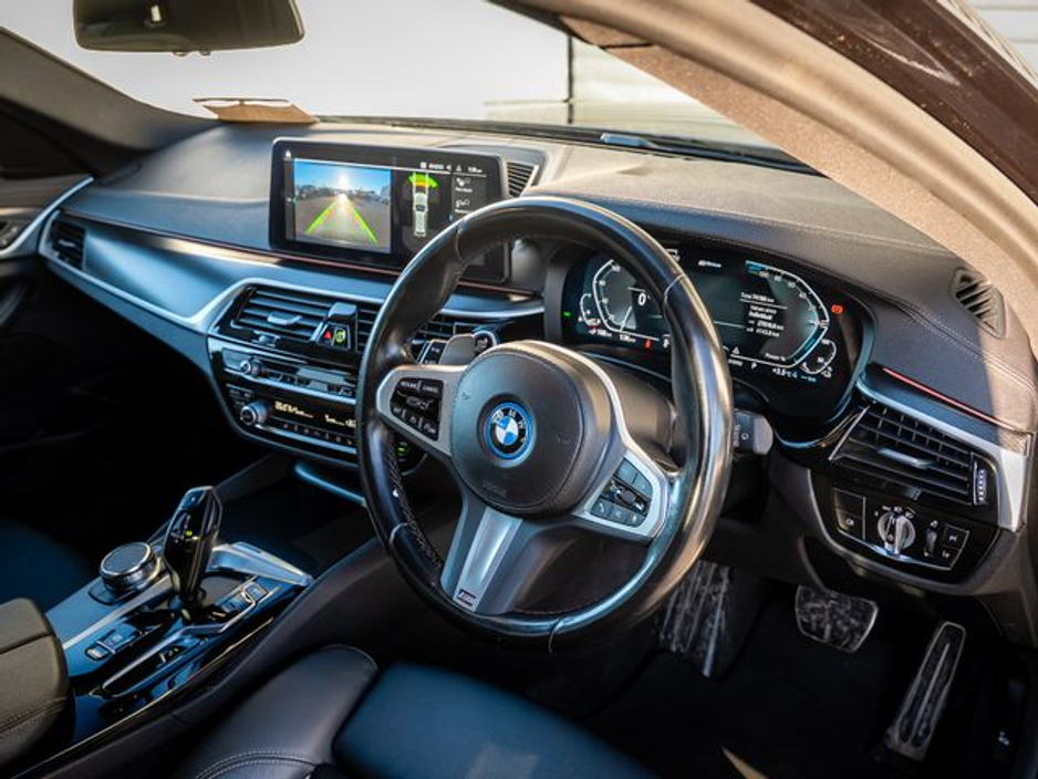 2023 BMW 5 Series 530E M SPORT €41,750