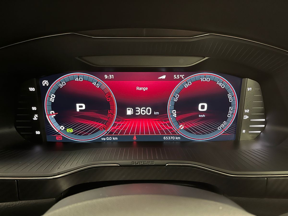 2024 Skoda Superb - image 16