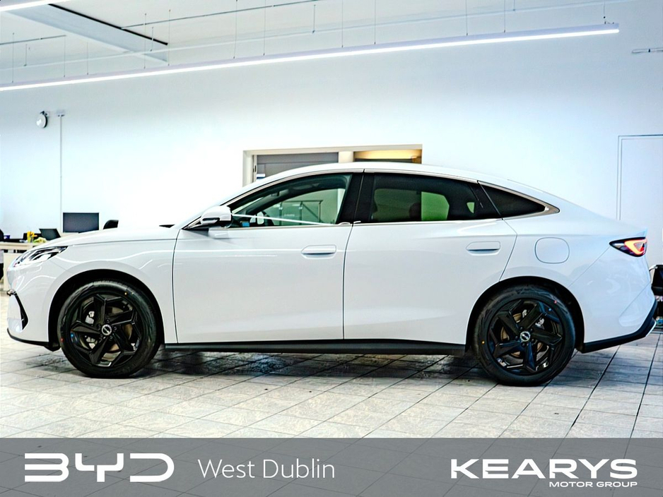 2026 BYD Seal 6 - image 5